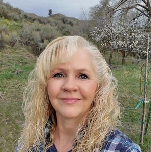 Meet your Posher, Deanna